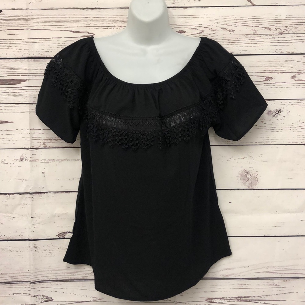 Lucky‎ too over the shoulder crochet accent blouse